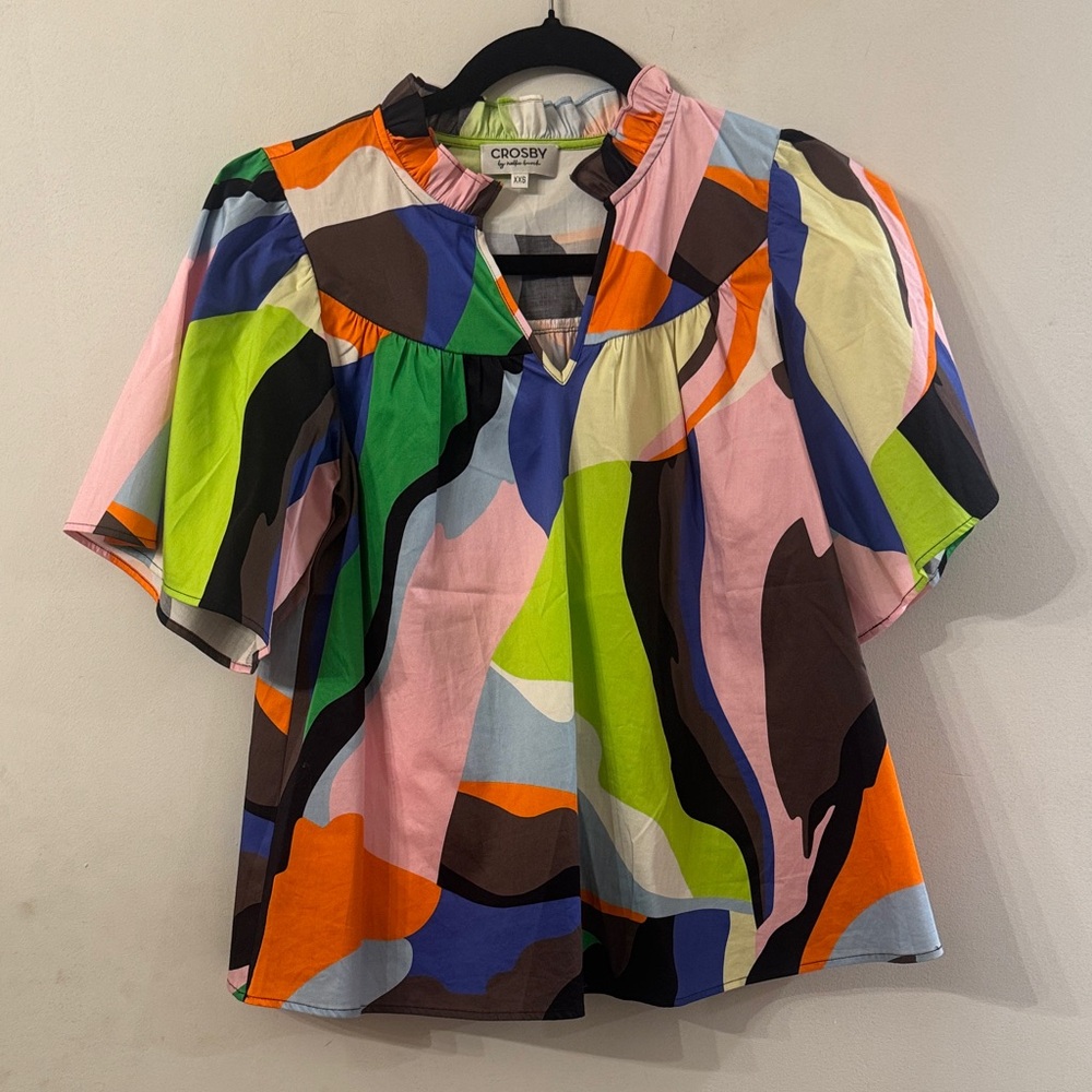 Crosby by Molly Burch XXS Colorful Abstract Women's Vneck Blouse